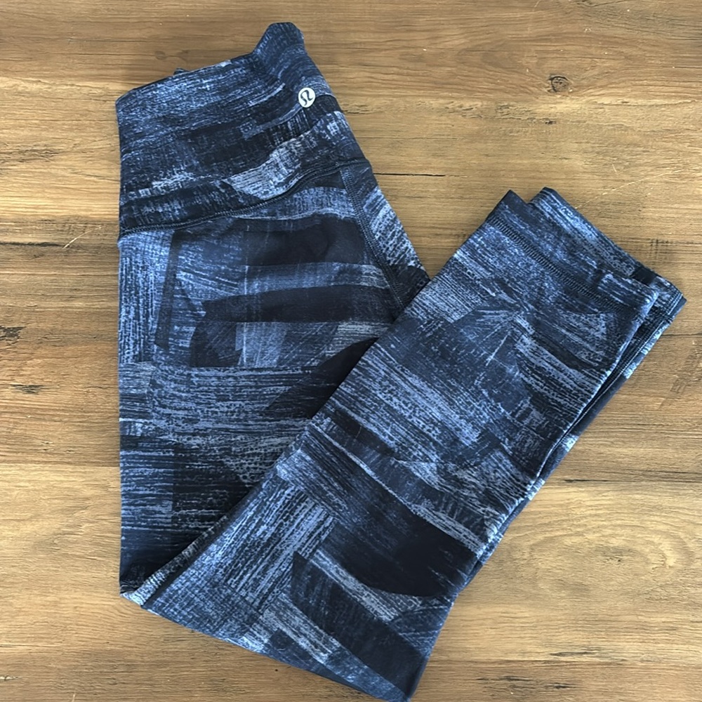 Lululemon Wunder Under Cropped Leggings